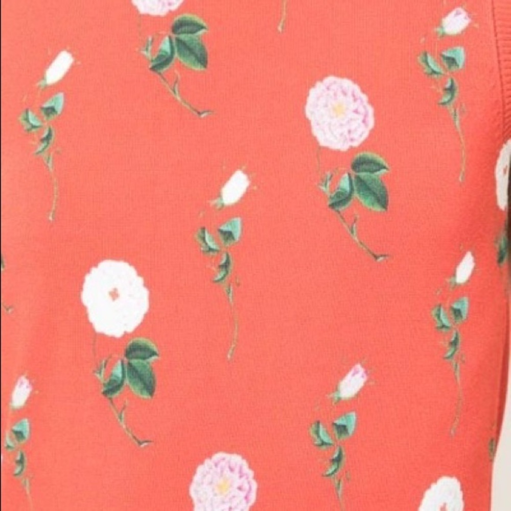 Floral Patterned Top In Red - Picture 8 of 10